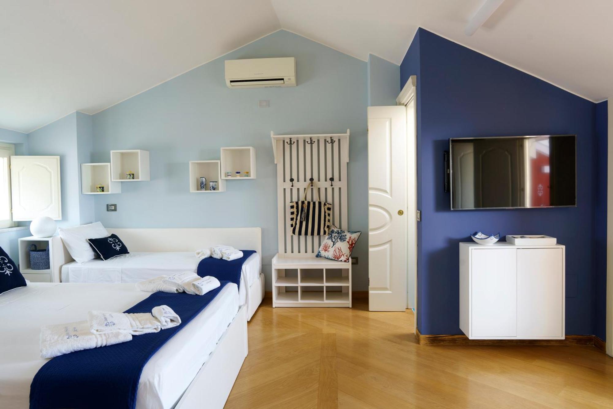 Suite Aphrodite - Exclusive Flat ซาแลร์โน ภายนอก รูปภาพ