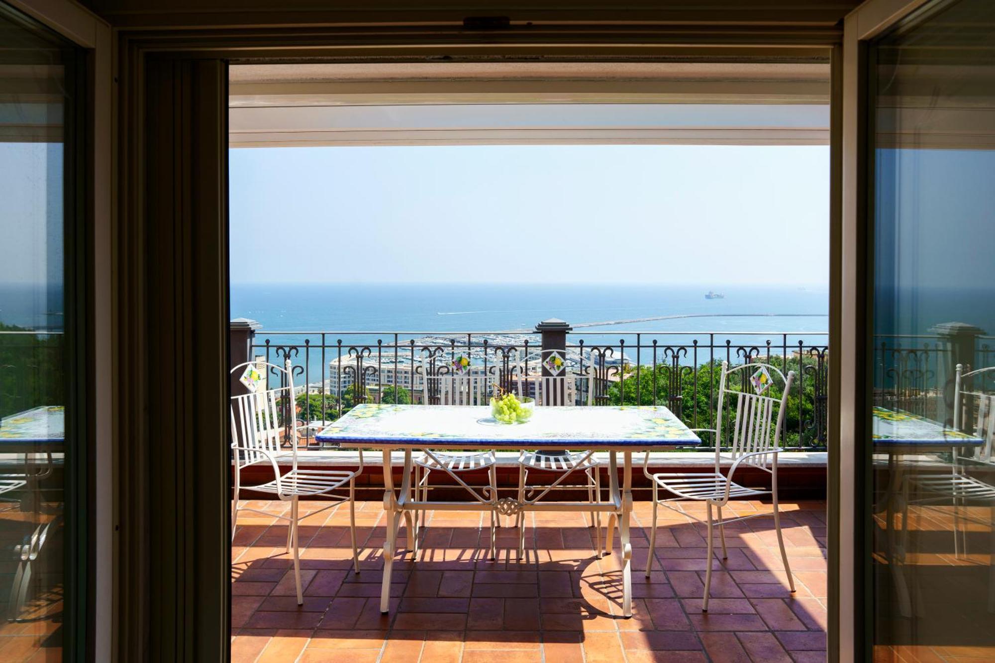 Suite Aphrodite - Exclusive Flat ซาแลร์โน ภายนอก รูปภาพ