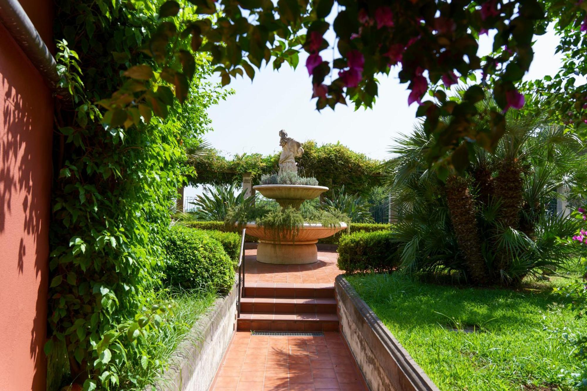 Suite Aphrodite - Exclusive Flat ซาแลร์โน ภายนอก รูปภาพ