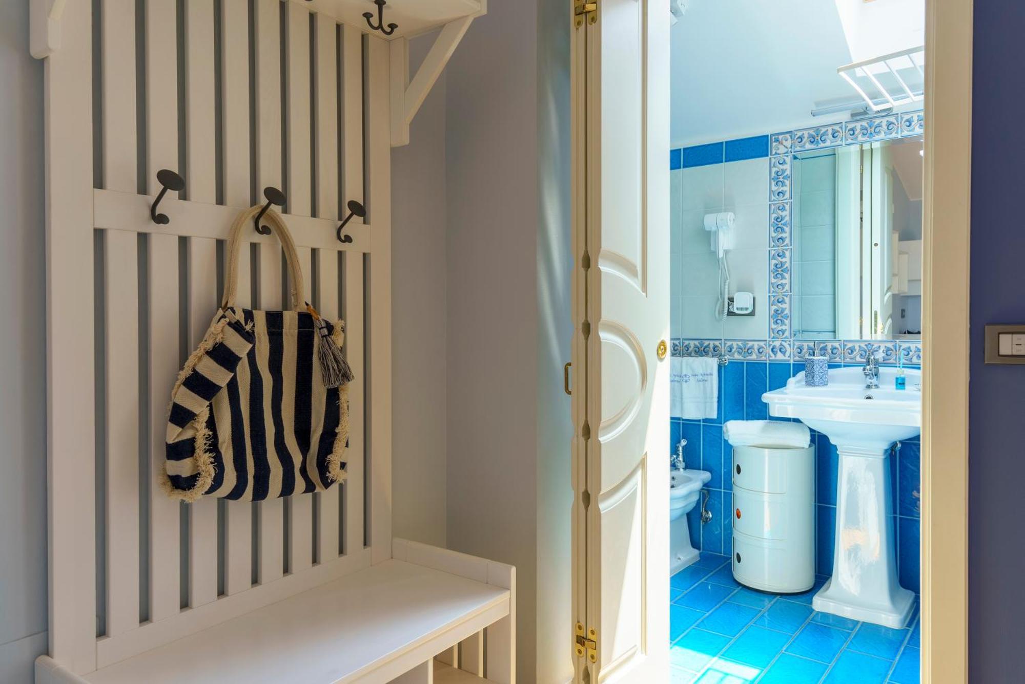 Suite Aphrodite - Exclusive Flat ซาแลร์โน ภายนอก รูปภาพ
